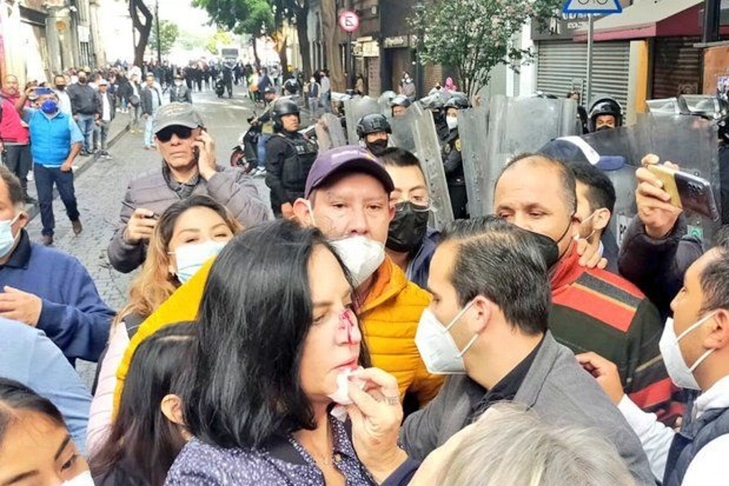Imagen En protesta, agreden a alcaldes electos de oposición en CdMx