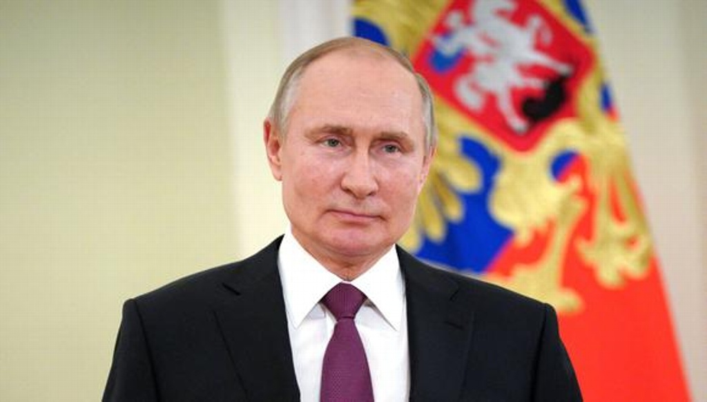 Imagen Vladimir Putin en aislamiento por contacto directo con una persona con COVID-19