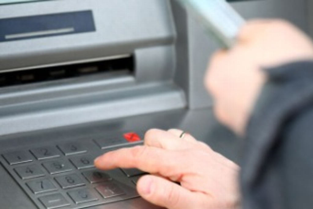 Imagen Suman 80 mil reclamaciones luego de falla de BBVA