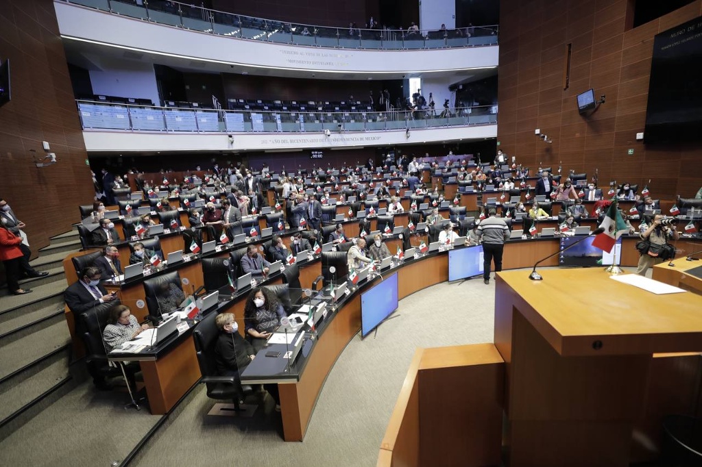 Imagen Crean nuevo grupo parlamentario en el Senado de la República