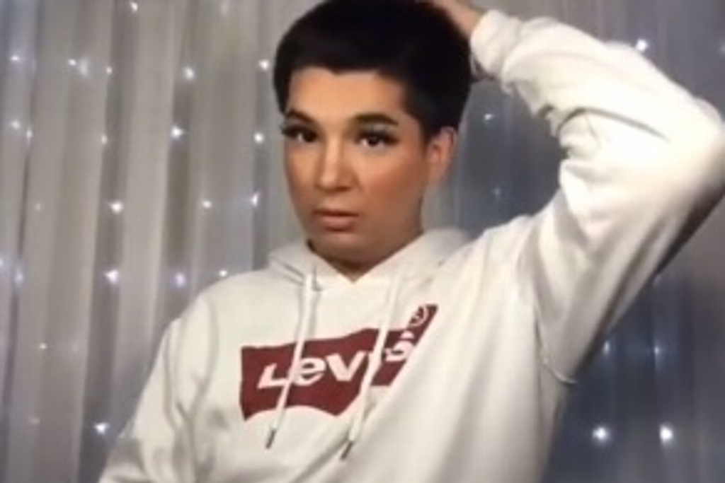 Imagen Descubre que su hijo se maquillaba a escondidas; esta fue su reacción (+Video)