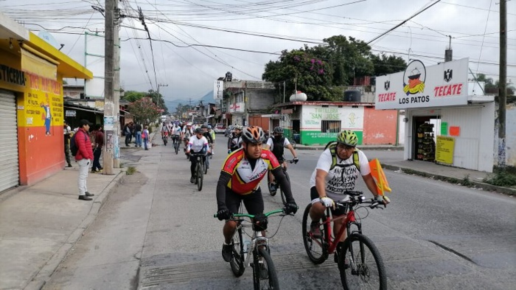 Imagen Protestan ciclistas de las Altas Montañas, exigen alto a la inseguridad