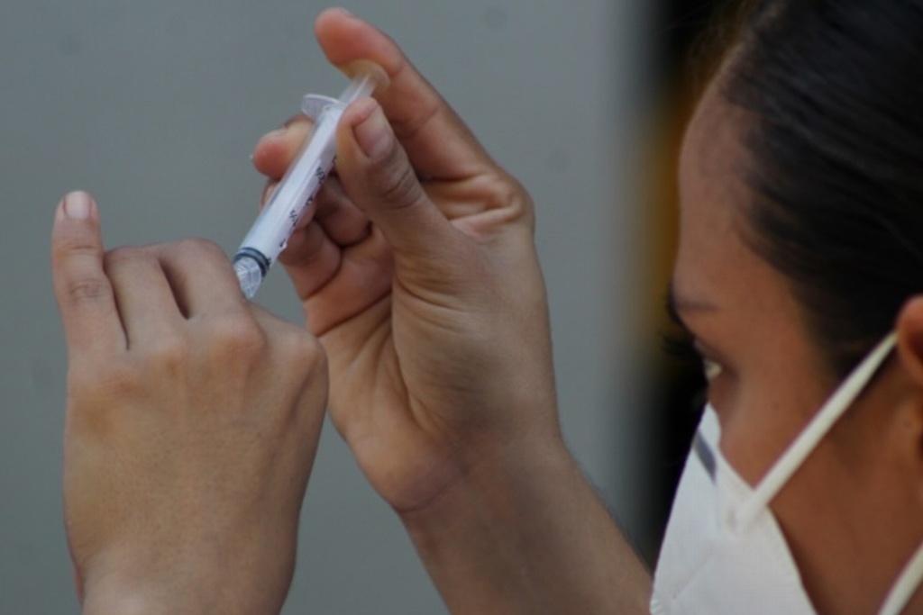 Imagen La vacunación anticovid es 'un esfuerzo que todos debemos hacer', afirman jóvenes