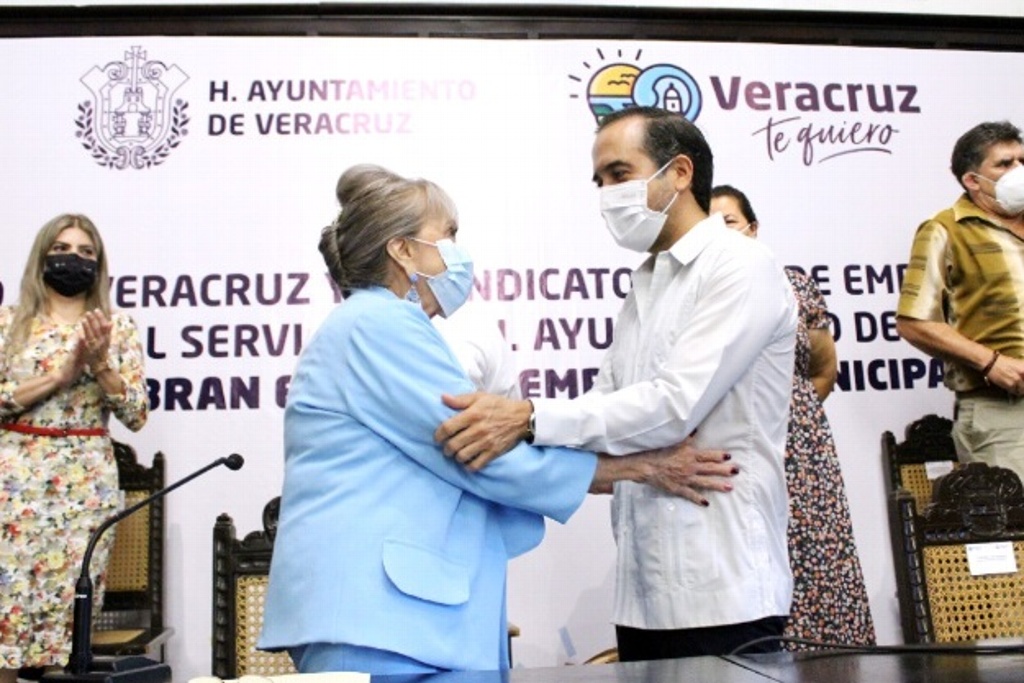 Imagen Alcalde de Veracruz asegura que no dejará nuevos trabajadores basificados 