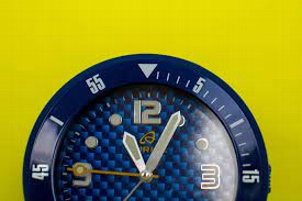 Imagen ¿Cuándo se atrasa o se adelanta el reloj?
