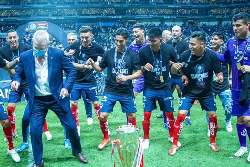 Imagen ¡Les digo ven, ven, ven, animalito ven!: festejan Rayados bailando sobre las Águilas (+Video)