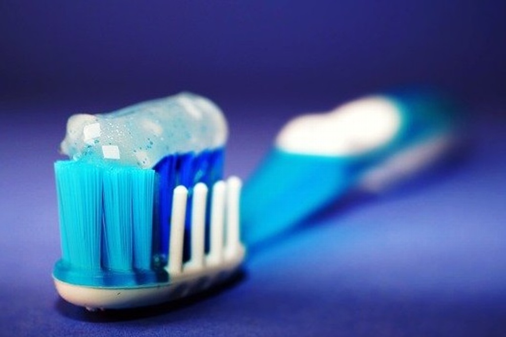 Imagen Profeco retirará del mercado pastas de dientes con publicidad engañosa