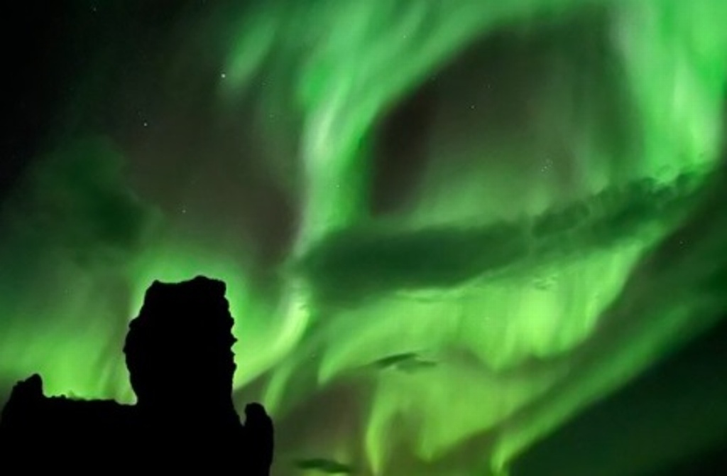 Imagen Difunden imágenes de la tormenta geomagnética ¿Por qué se produce?