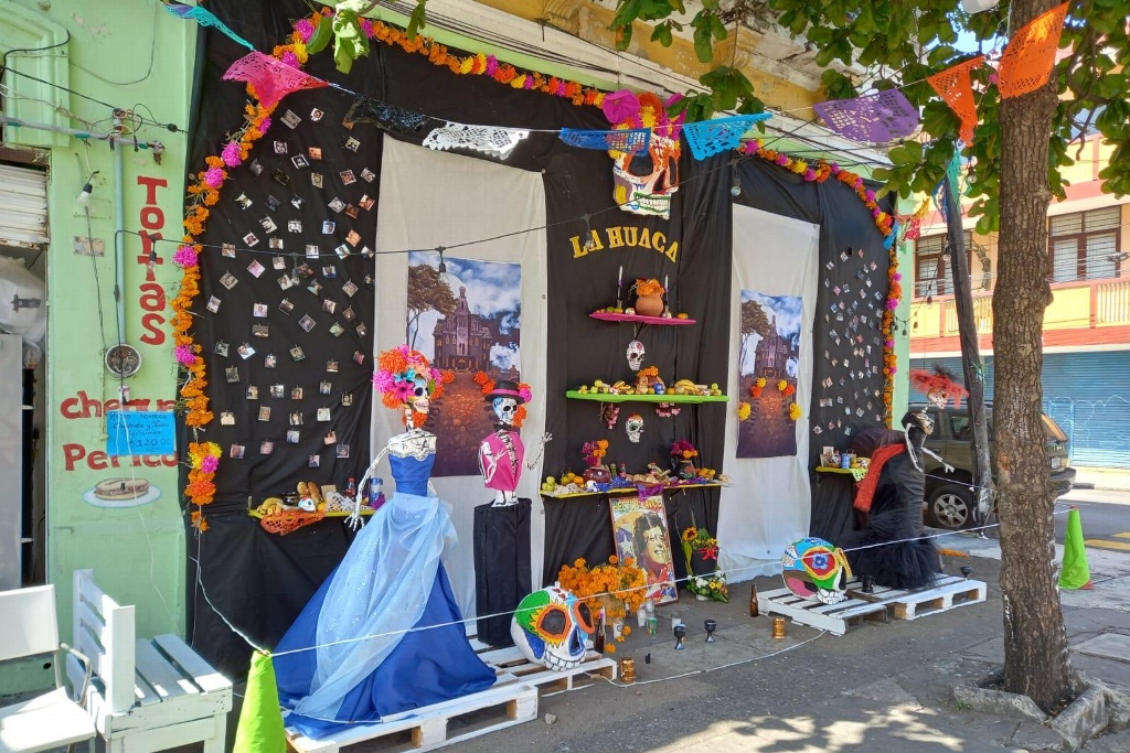 Imagen Rinden tributo a los difuntos del Barrio de la Huaca