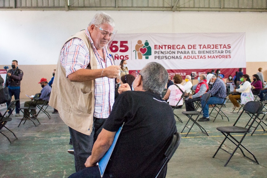 Imagen Anuncian entrega de tarjetas del Bienestar en Veracruz 