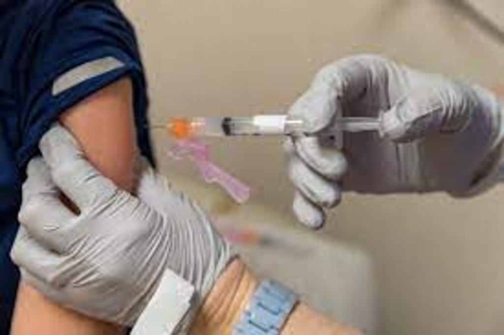 Imagen Aprueba Chile vacuna de Sinovac para niños mayores de 3 años