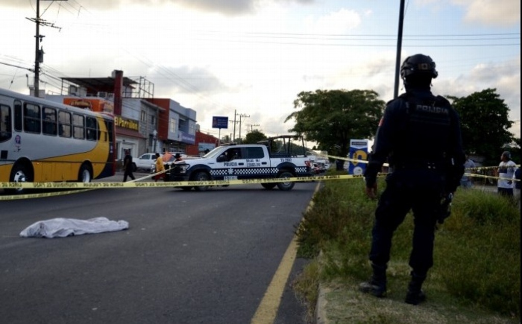 Imagen Mujer muere atropellada en la carretera Veracruz-Xalapa