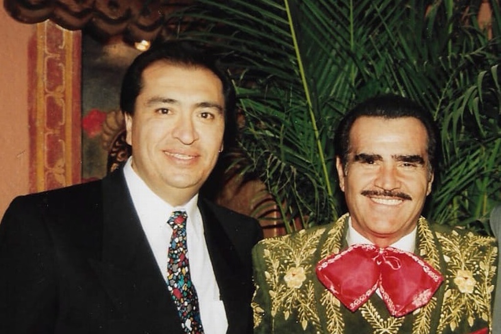 Imagen Compadre de Vicente Fernández pone en duda la fecha en la que murió el cantante