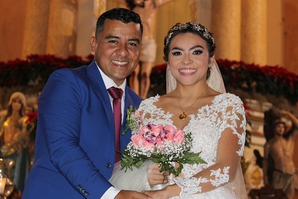 Imagen 'ChikiBaby' Caballero, locutora de LA FIERA, se casó en la Catedral de Veracruz (+fotos/video)