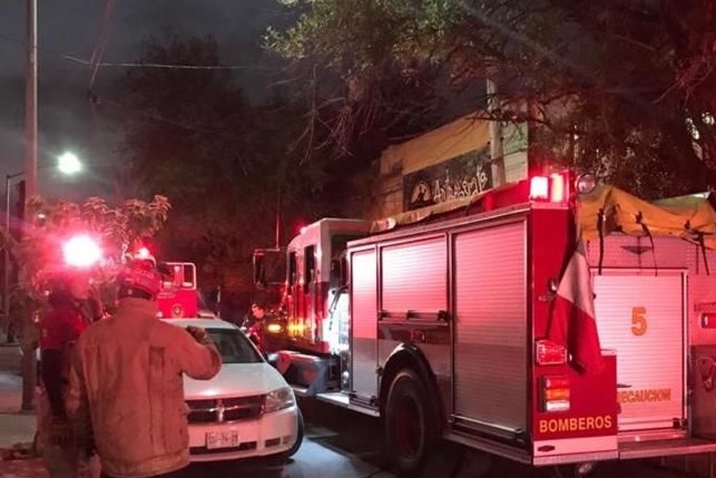Bomberos de Veracruz atienden incendio frente a iglesia de los picos xeu noticias veracruz Bomberos de Veracruz atienden incendio frente a iglesia de los picos xeu noticias veracruz