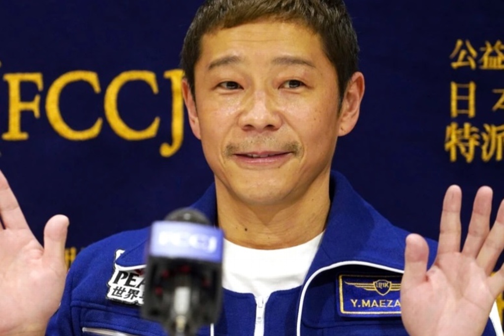 Imagen Magnate japonés reserva viaje a la Luna, tras visitar estación espacial