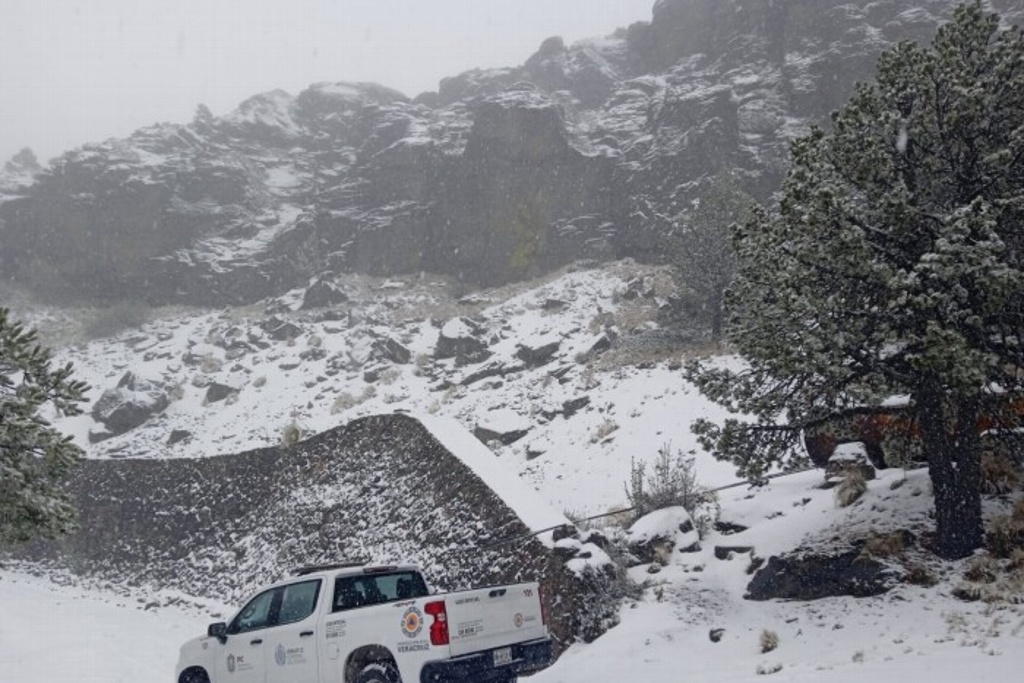 Imagen Cofre de Perote registra visita de 2 mil 500 turistas en primeras nevadas