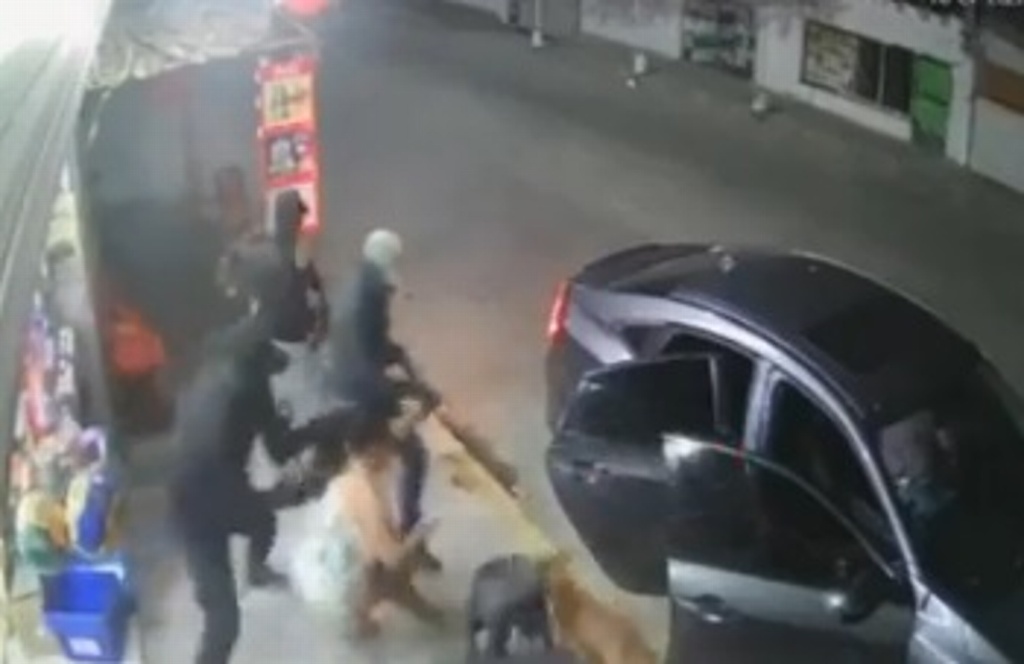 Imagen Difunden imagenes del secuestro a dueña de tienda de abarrotes (+Video)