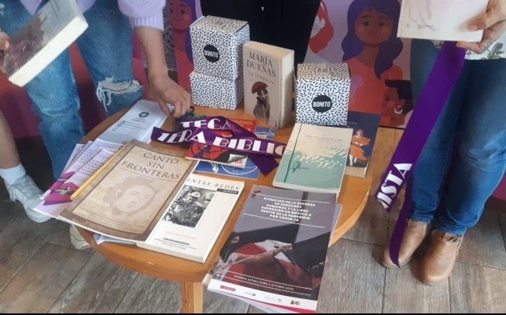 Imagen Inauguran primer biblioteca feminista en Boca del Río