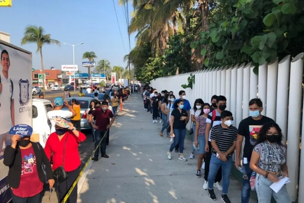Imagen Abren convocatoria de ingreso al UV, explican el procedimiento 