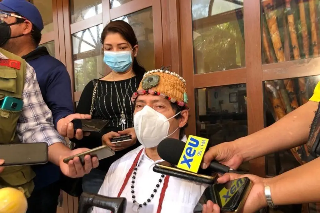 Imagen Brujo mayor de Catemaco acusa charlatanes que se hacen pasar por él