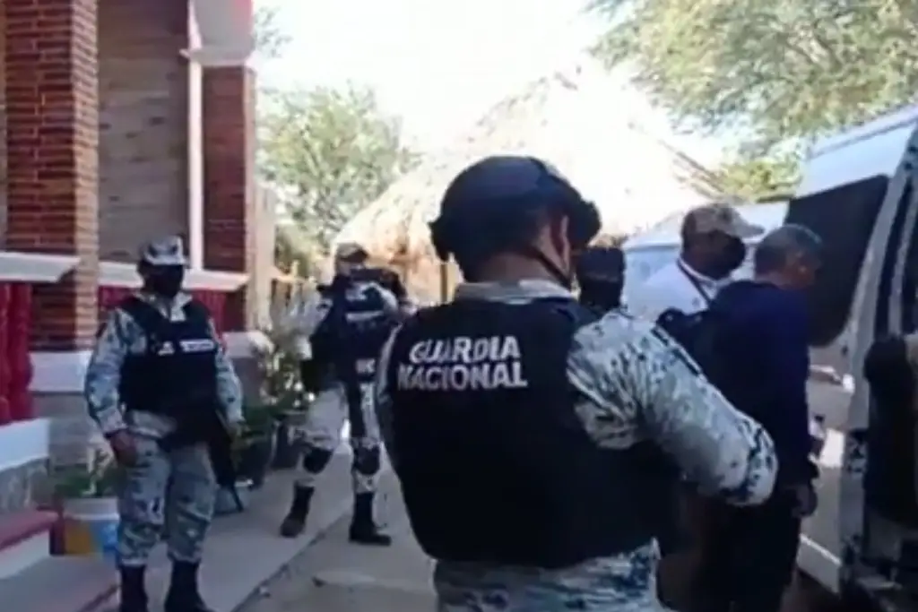 Imagen Aseguran a 140 migrantes en un hotel de Juchitán, Oaxaca