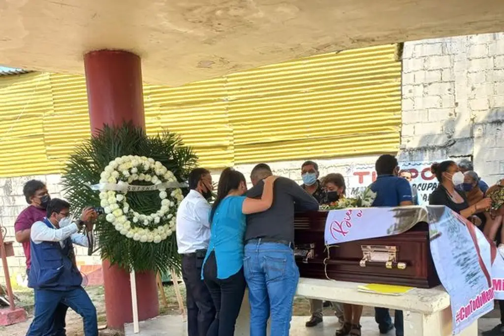 Imagen Dan último adiós a Michell Simón, conductora veracruzana asesinada en CDMX