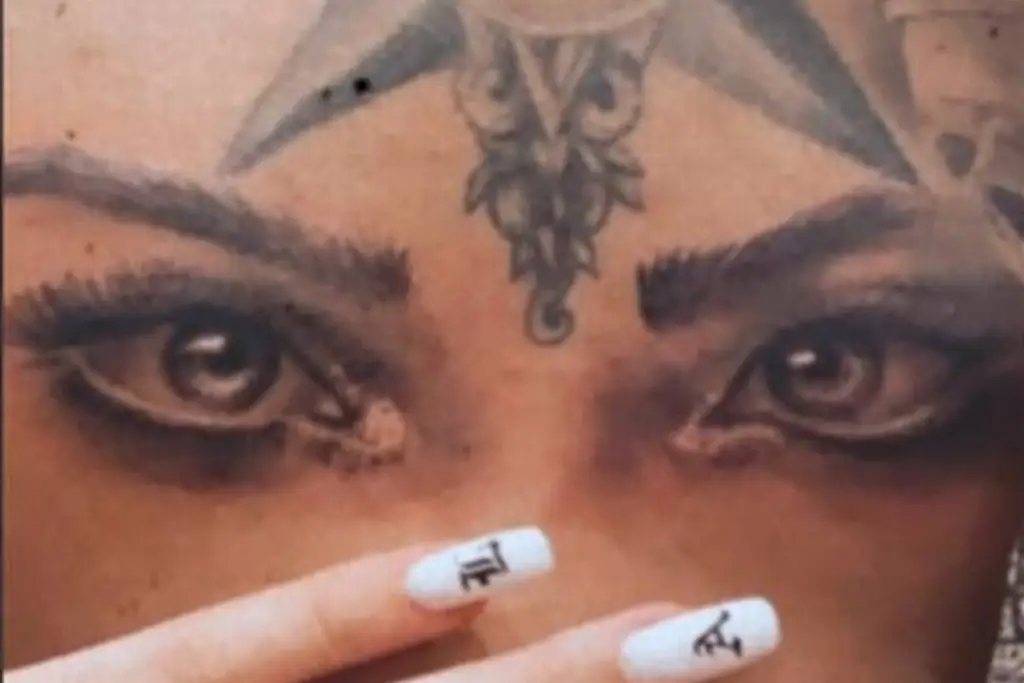 Imagen Christian Nodal reaparece sin el tatuaje de Belinda en el pecho (+video)