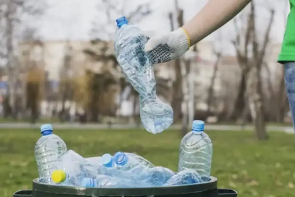 Imagen Encuentran microplásticos en sangre humana que generan daños