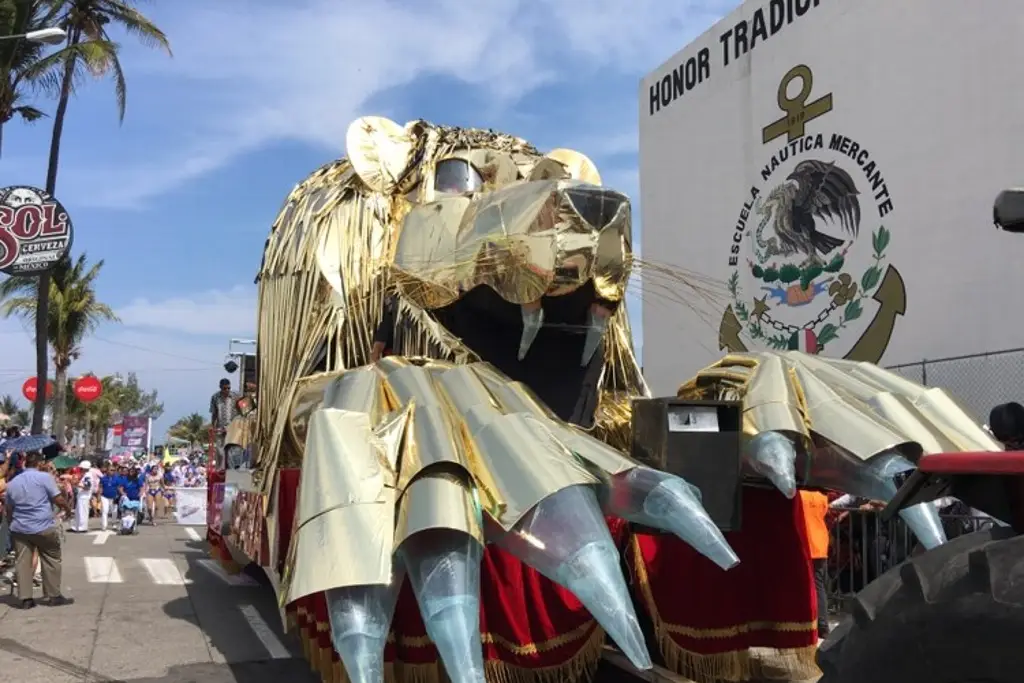 Imagen Habrá tres carros alegóricos para el primer papaqui de Carnaval de Veracruz 