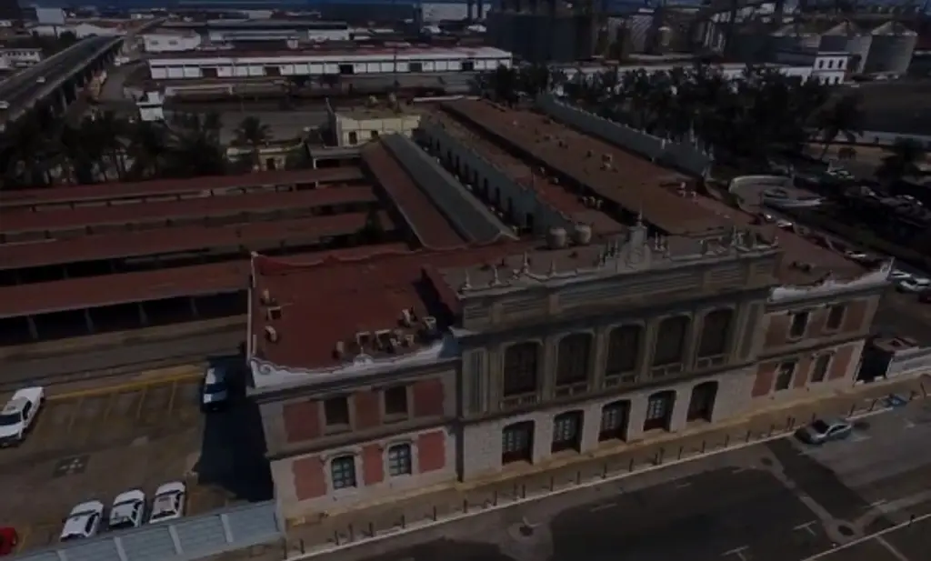 Imagen Conoce la antigua estación del ferrocarril de Veracruz, la última obra del porfiriato (+video)