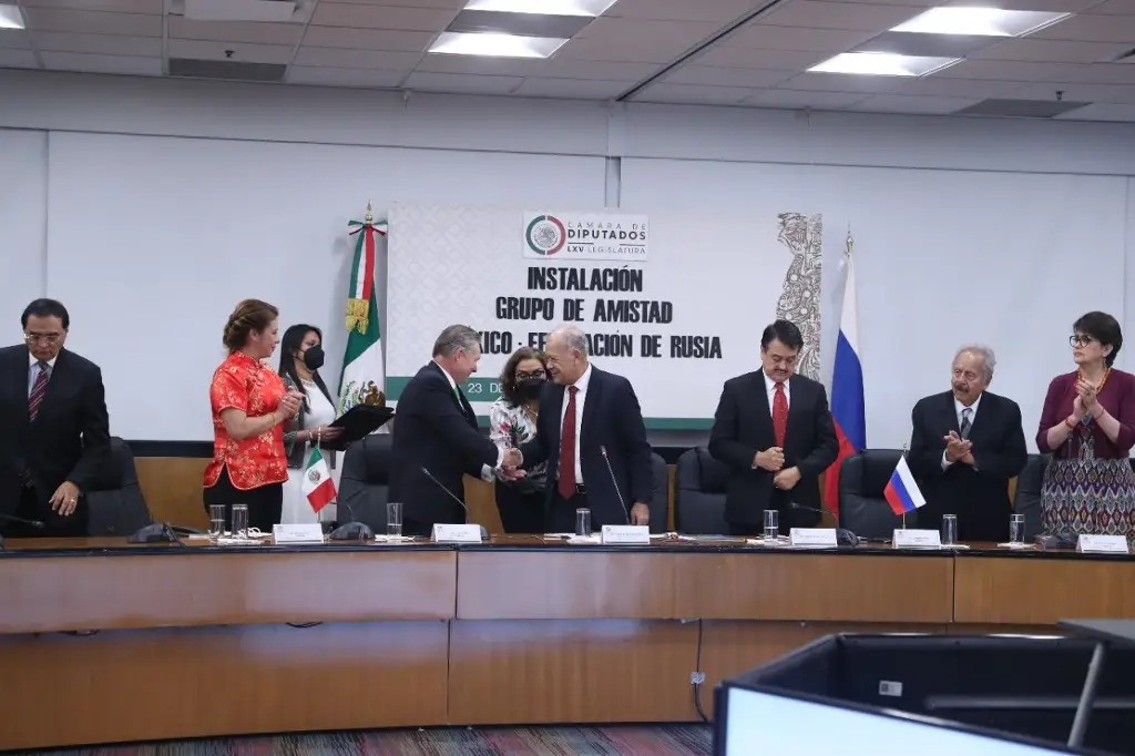 Imagen Congresista de EU pide revocar entrada a estos políticos mexicanos prorrusos