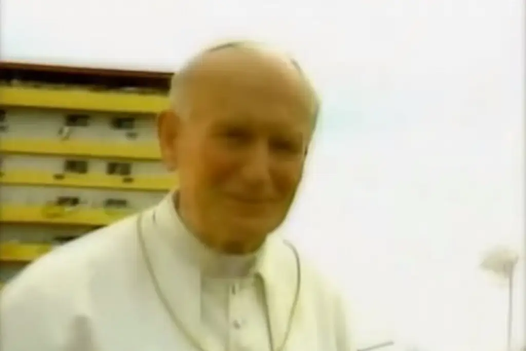 Imagen Hoy se cumplen 32 años de que el Papa Juan Pablo II estuvo en Veracruz