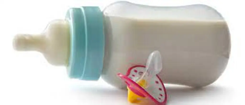 Imagen Padres intercambian y venden leche de fórmula para bebés ante en EU