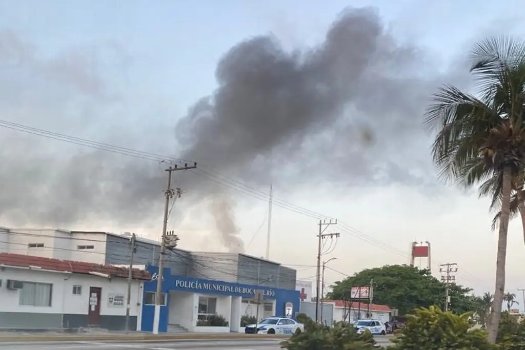 Imagen Se incendia casa en el centro de Boca del Río, Veracruz 