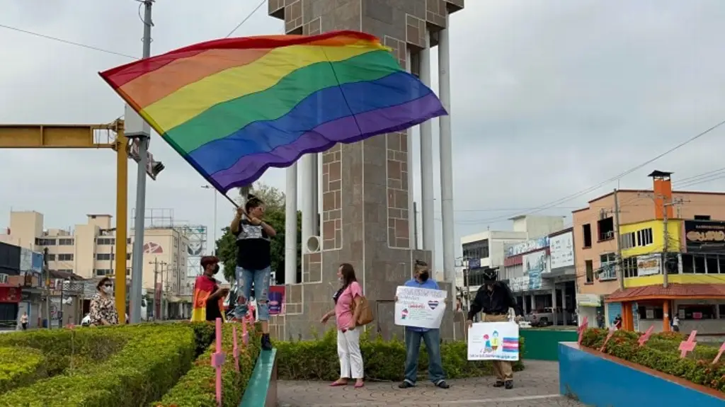 Imagen En Poza Rica, protestan para exigir matrimonio igualitario