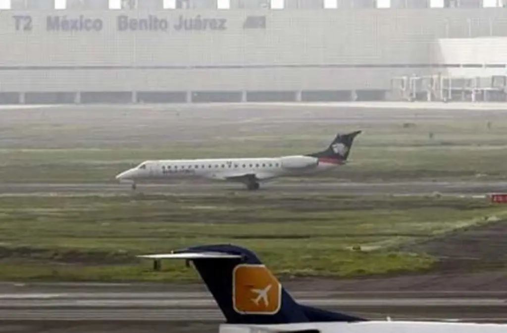 Imagen Desvían 4 vuelos del aeropuerto de la CDMX; uno fue redirigido a Veracruz