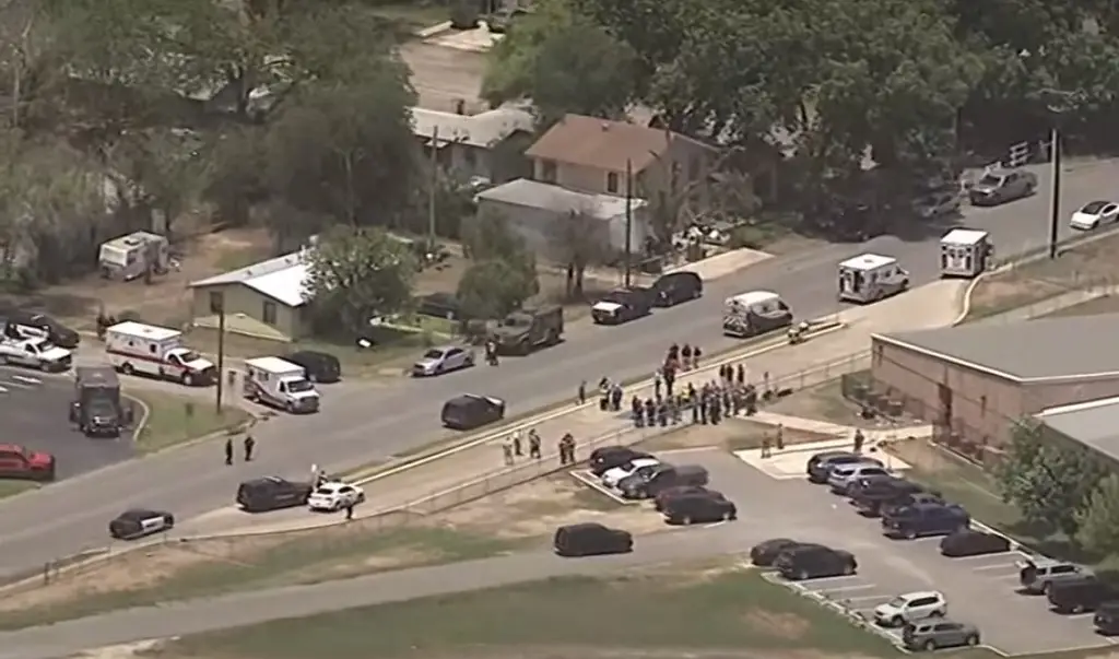 Imagen Hay 15 muertos por tiroteo en escuela de Texas; 14 eran niños: Gobernador 