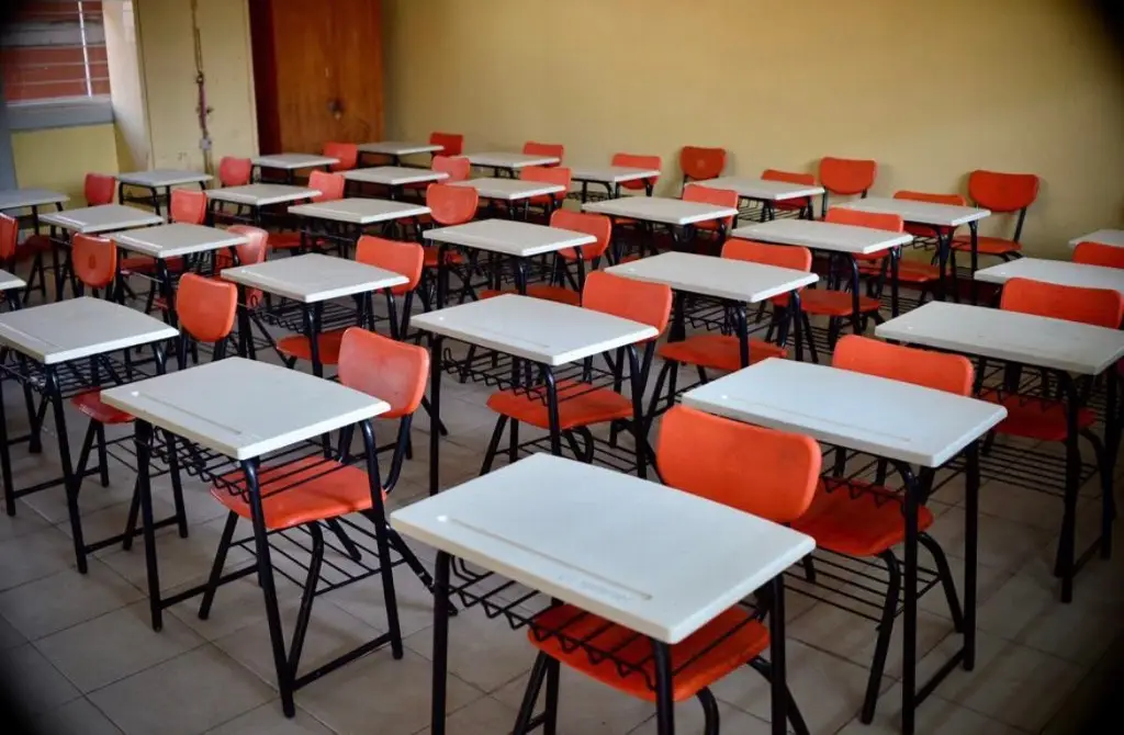 Imagen Estudiante de primaria amenaza a sus compañeros con una navaja, en Nuevo León
