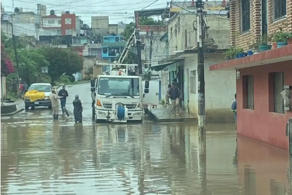 Imagen Por aumento de lluvias, llaman a población a evitar situaciones de riesgo en Veracruz