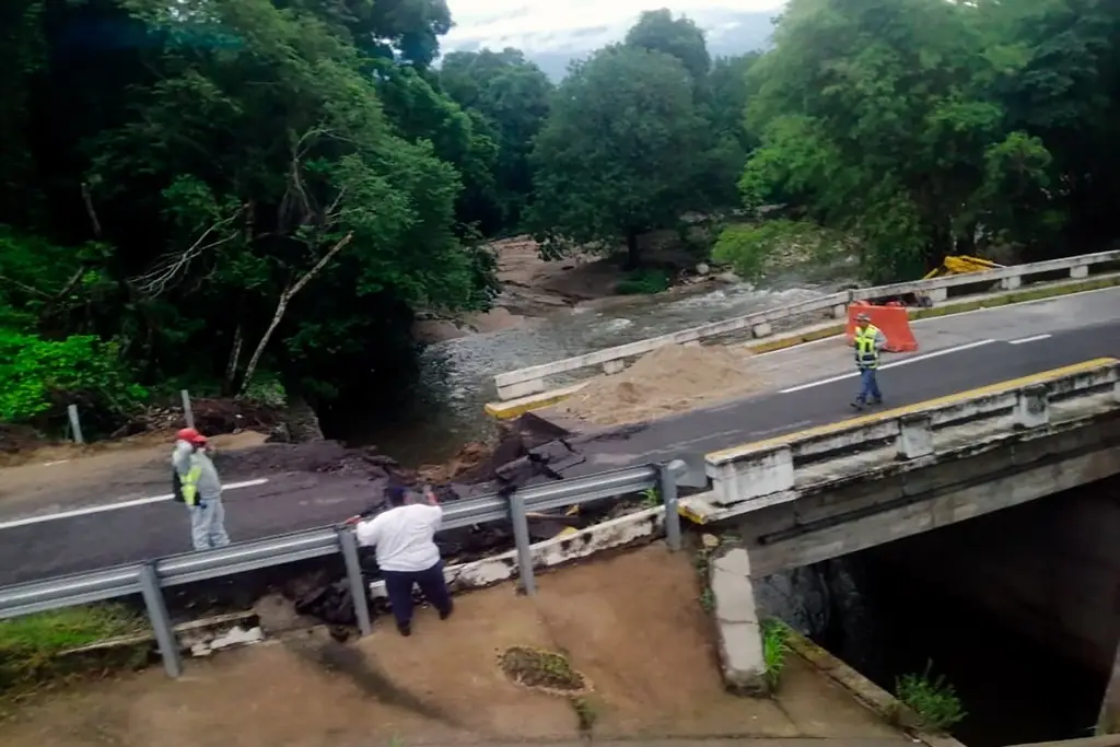 Imagen Colapsa puente vehicular en Chiapas 
