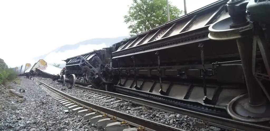 Imagen Tren de carga se descarrila en Acultzingo, Veracruz