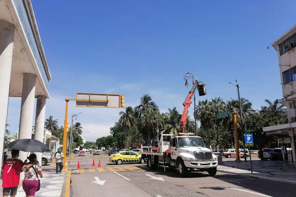 Imagen Cierre vial en avenida Independencia, en el centro de Veracruz