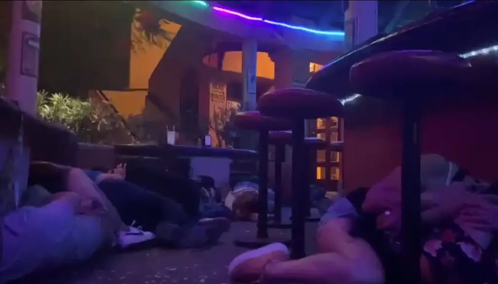 Imagen Pánico entre comensales por balacera en restaurante de San Carlos, Sonora