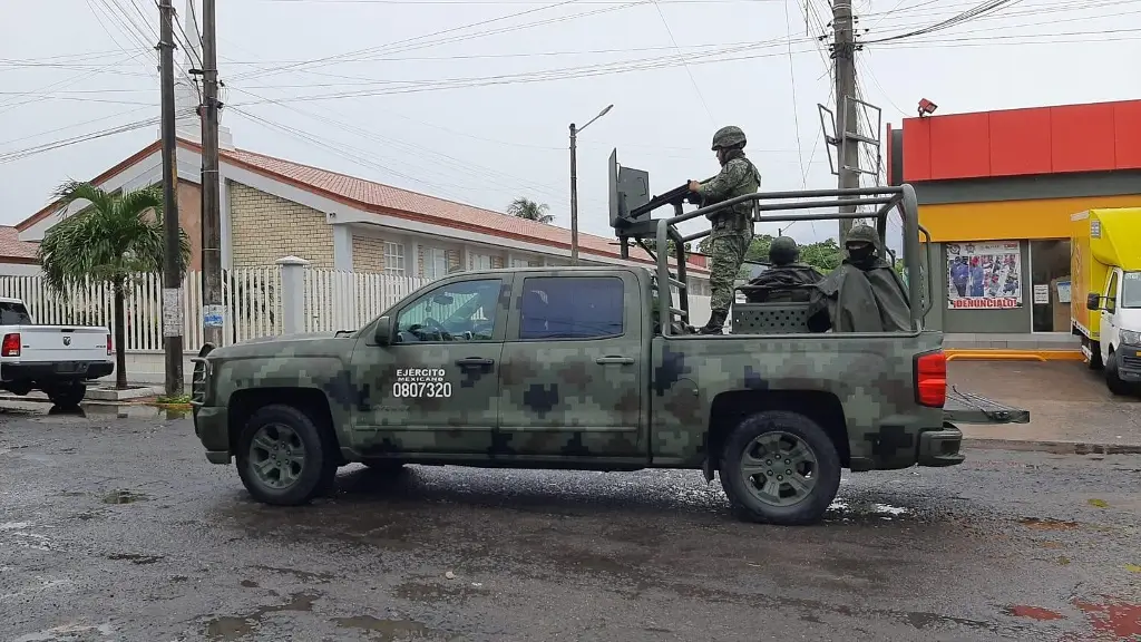 Imagen Importante presencia militar en donde asesinaron a 7 personas en Boca del Río 