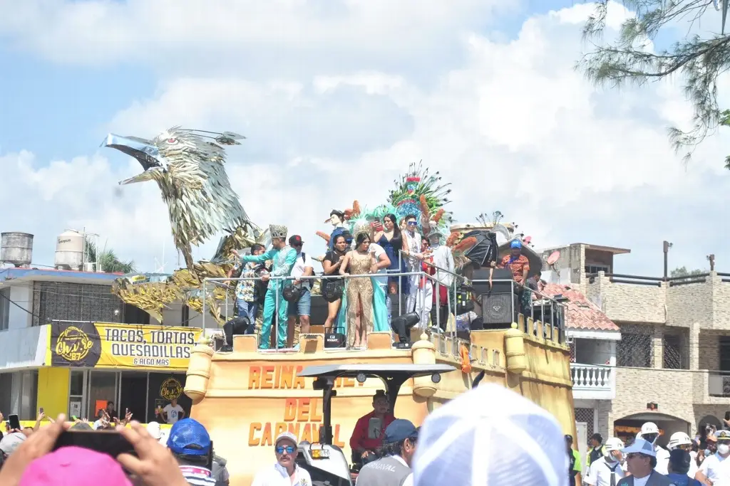 Imagen Descarta Cuitláhuac García que el Carnaval de Veracruz repunte contagios de COVID-19