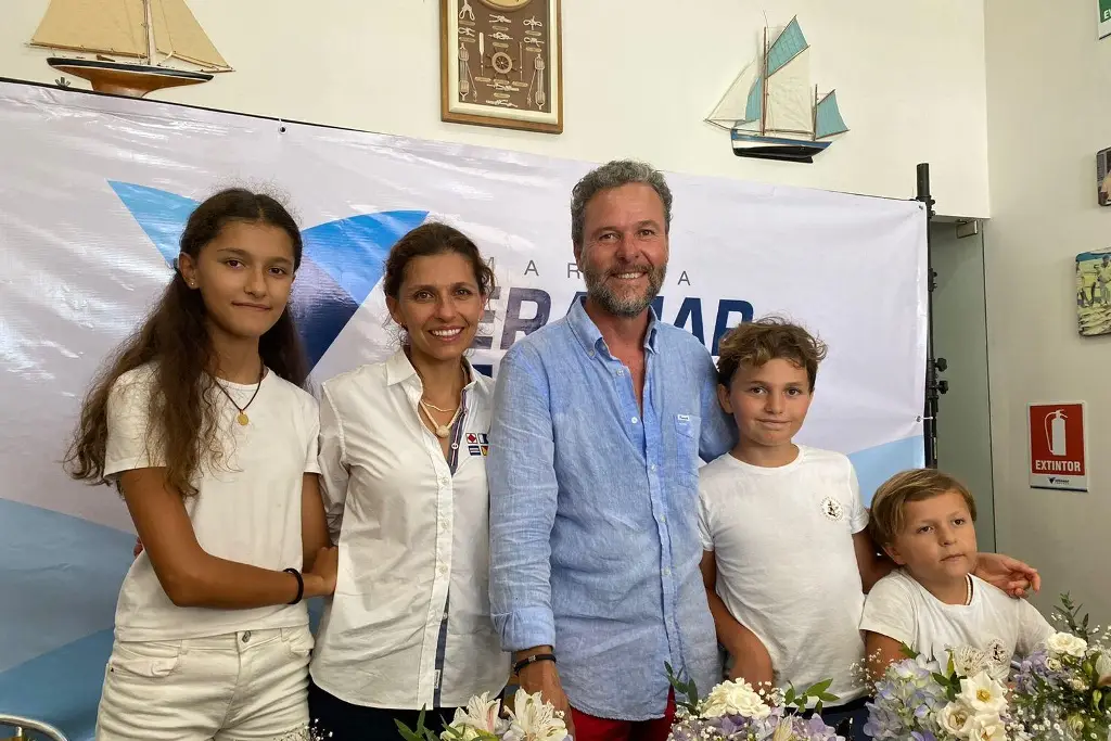 Imagen Esta es la primera familia mexicana en recorrer el mundo en velero; esto vivieron (+Video)