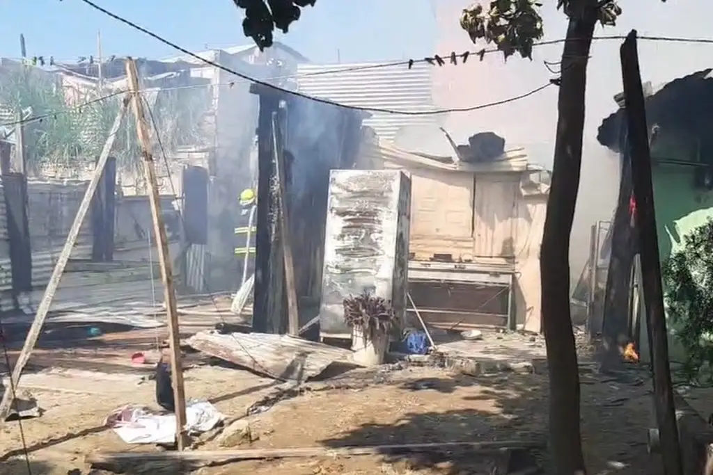 Se incendia casa en colonia de Veracruz - xeu noticias veracruz