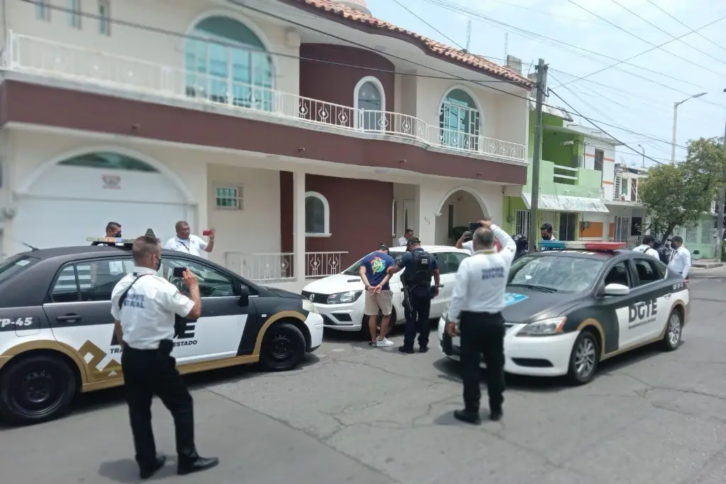 Imagen Aseguran 4 vehículos que operaban como InDriver y Uber en Veracruz-Boca del Río