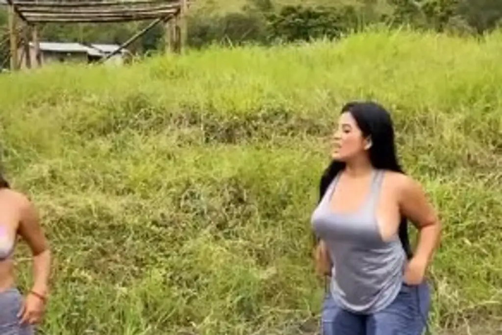 Alejandra Quiroz, la influencer que triunfa mostrando curvas desde el